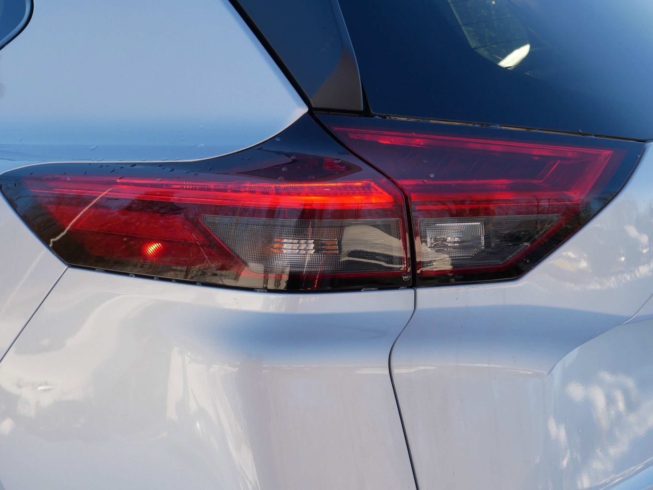 Certified 2022 Nissan Rogue SV image 17