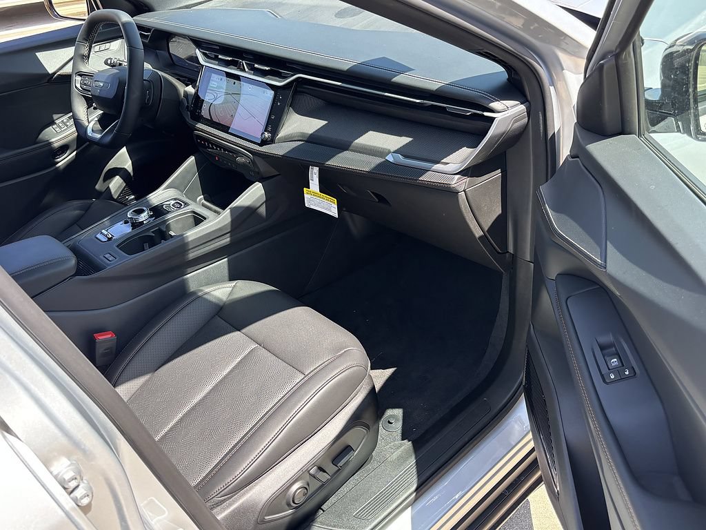 New 2026 Jeep Cherokee Overland w/ Advanced Pro Tech Group AWD/4WD image 25