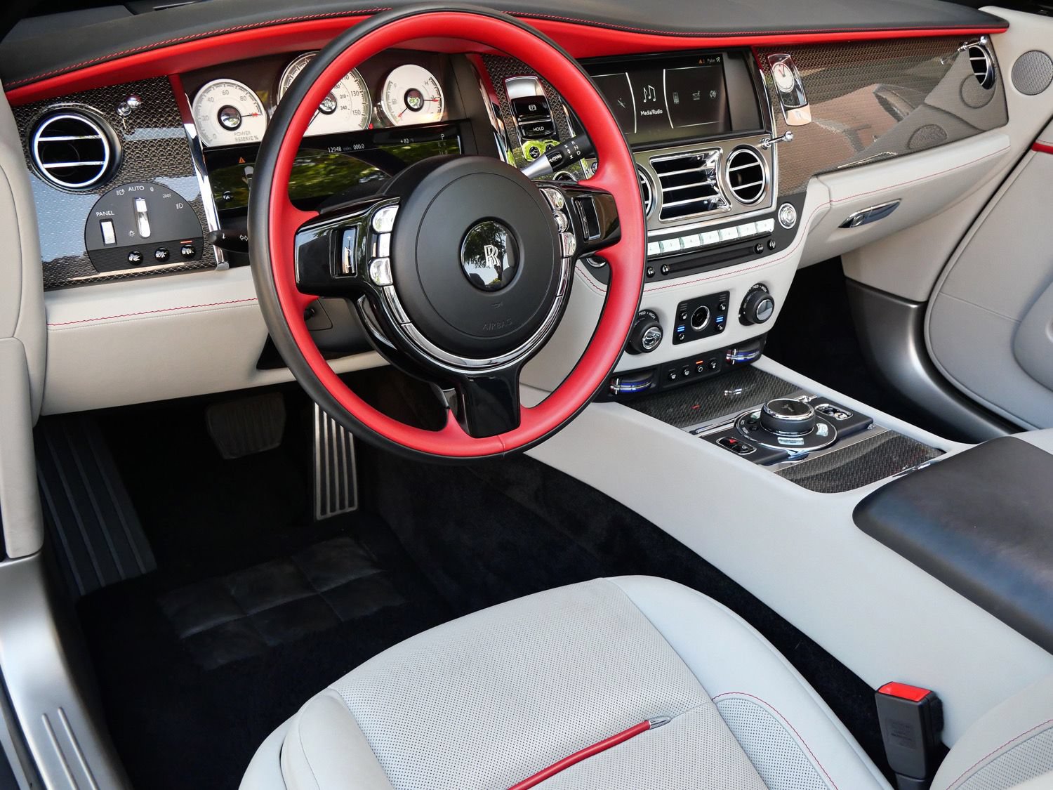 Certified 2020 Rolls-Royce Dawn RWD image 26