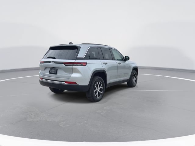 New 2024 Jeep Grand Cherokee Limited w/ Trailer Tow Package AWD/4WD image 8