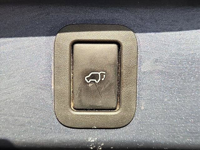 Used 2016 Toyota Highlander XLE AWD/4WD image 7