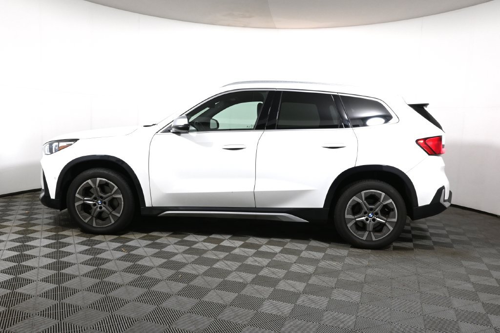 Certified 2024 BMW X1 xDrive28i w/ Convenience Package AWD/4WD image 2