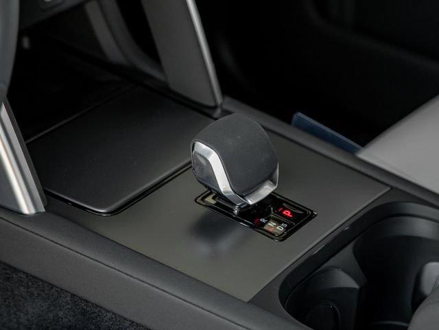 New 2024 Land Rover Discovery Sport Dynamic SE AWD/4WD image 17