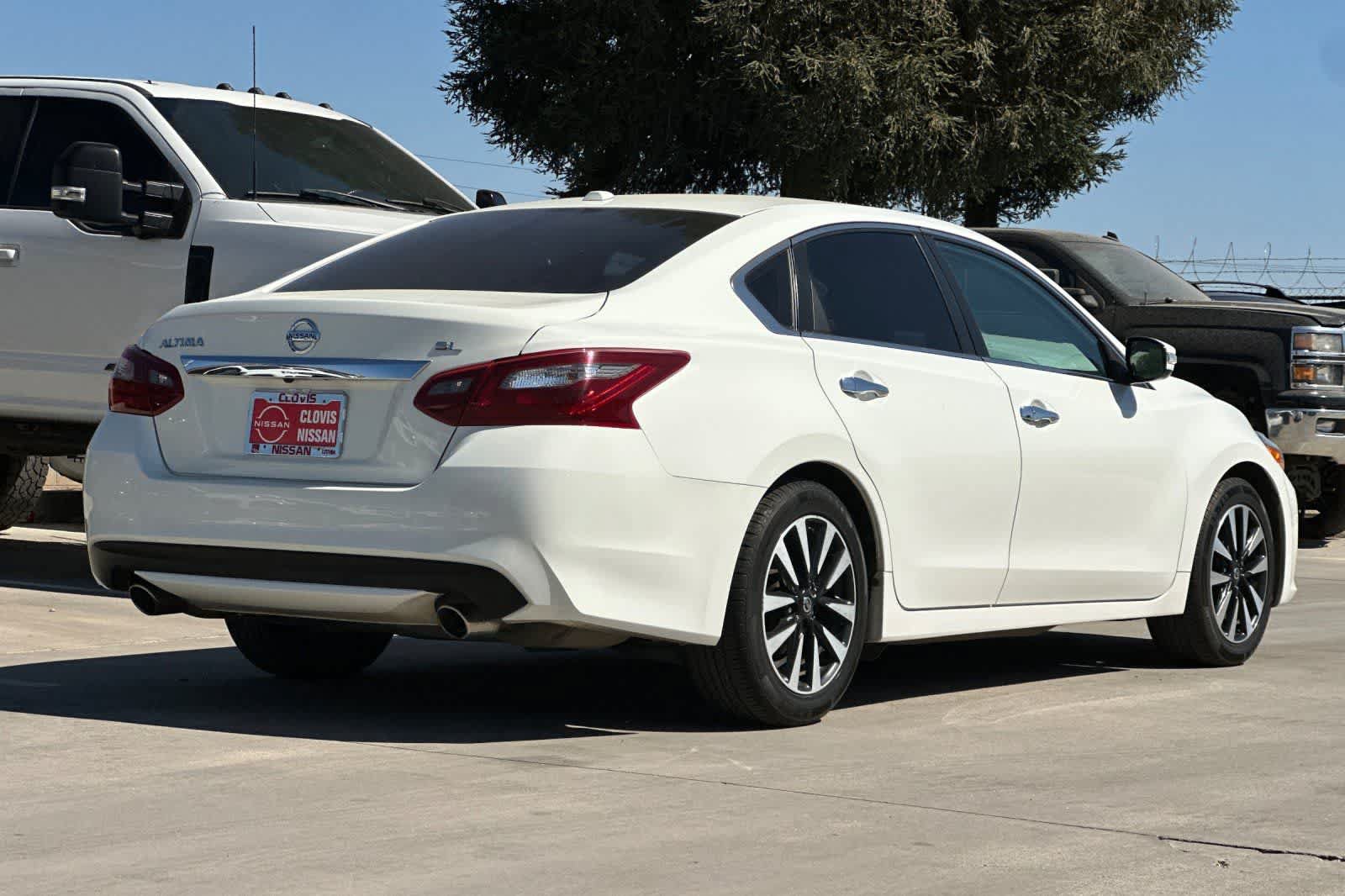 Used 2018 Nissan Altima 2.5 SL FWD image 3