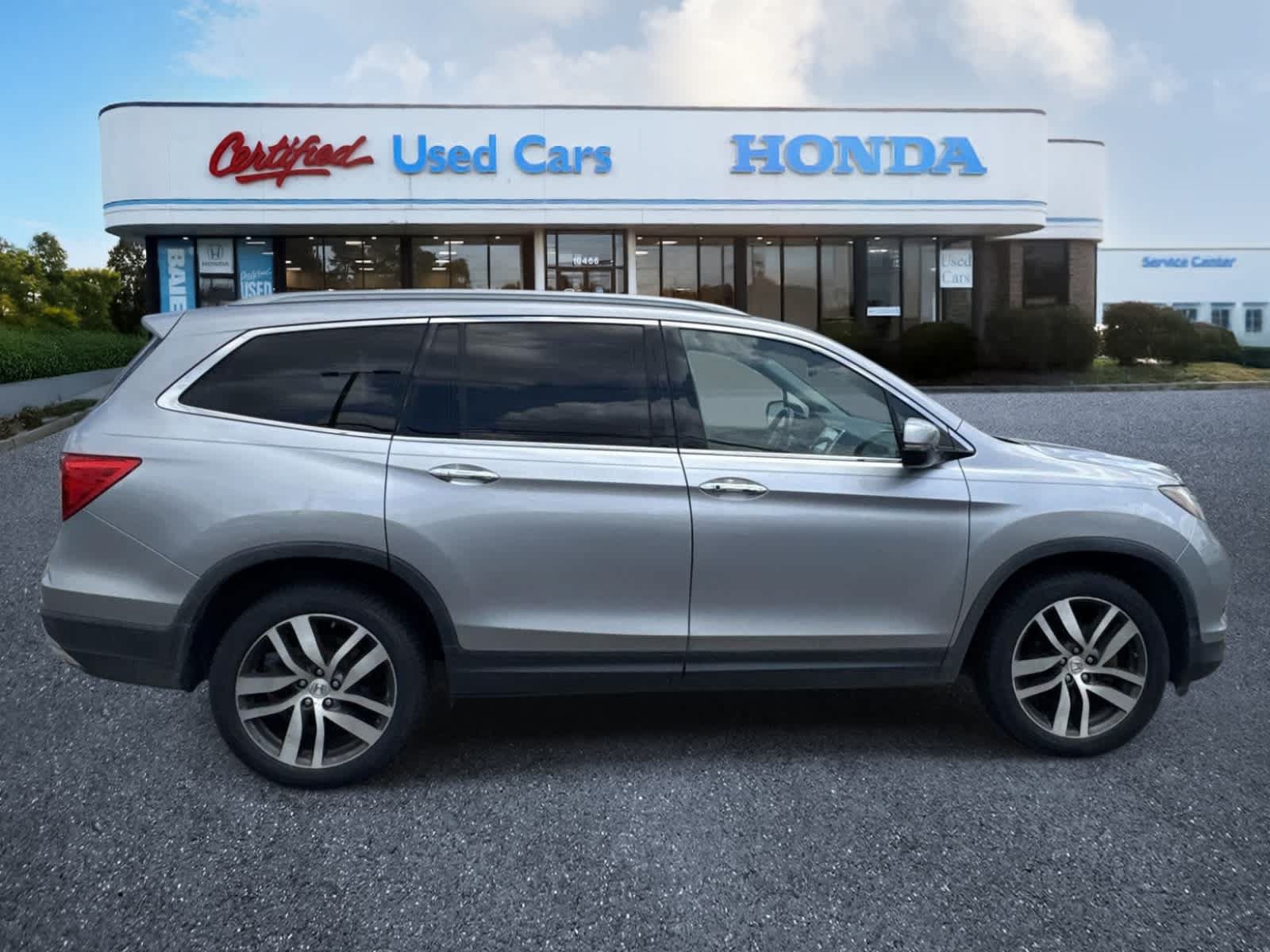 Used 2018 Honda Pilot Elite image 3