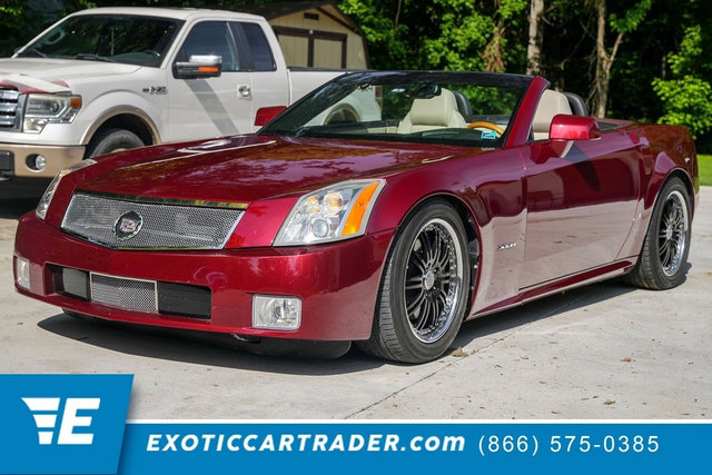 Used 2006 Cadillac XLR RWD image 1