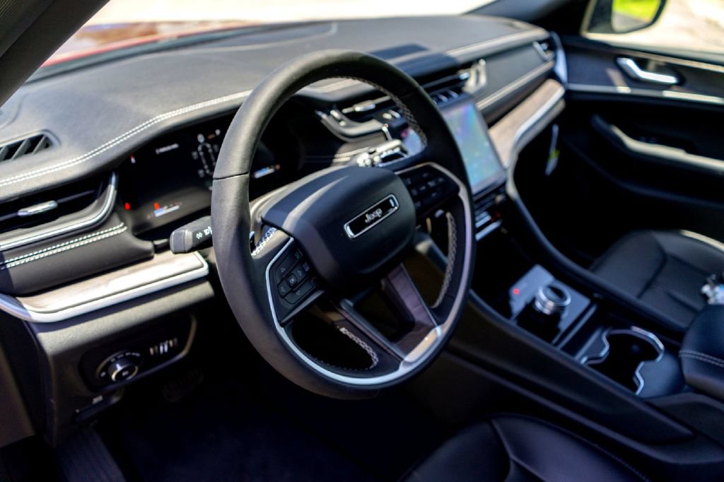 New 2025 Jeep Grand Cherokee L Limited w/ Black Appearance Package RWD image 10