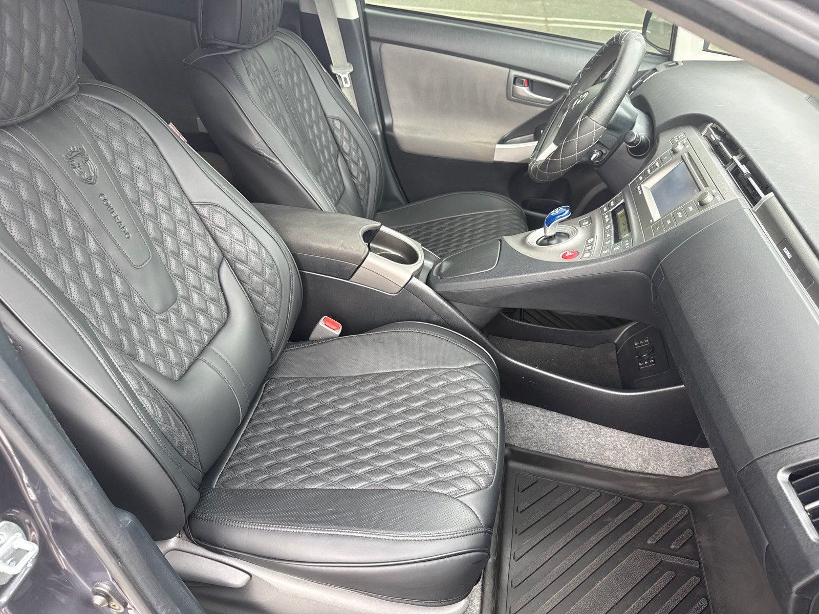 Used 2015 Toyota Prius Prime Plug-In Hybrid FWD image 29