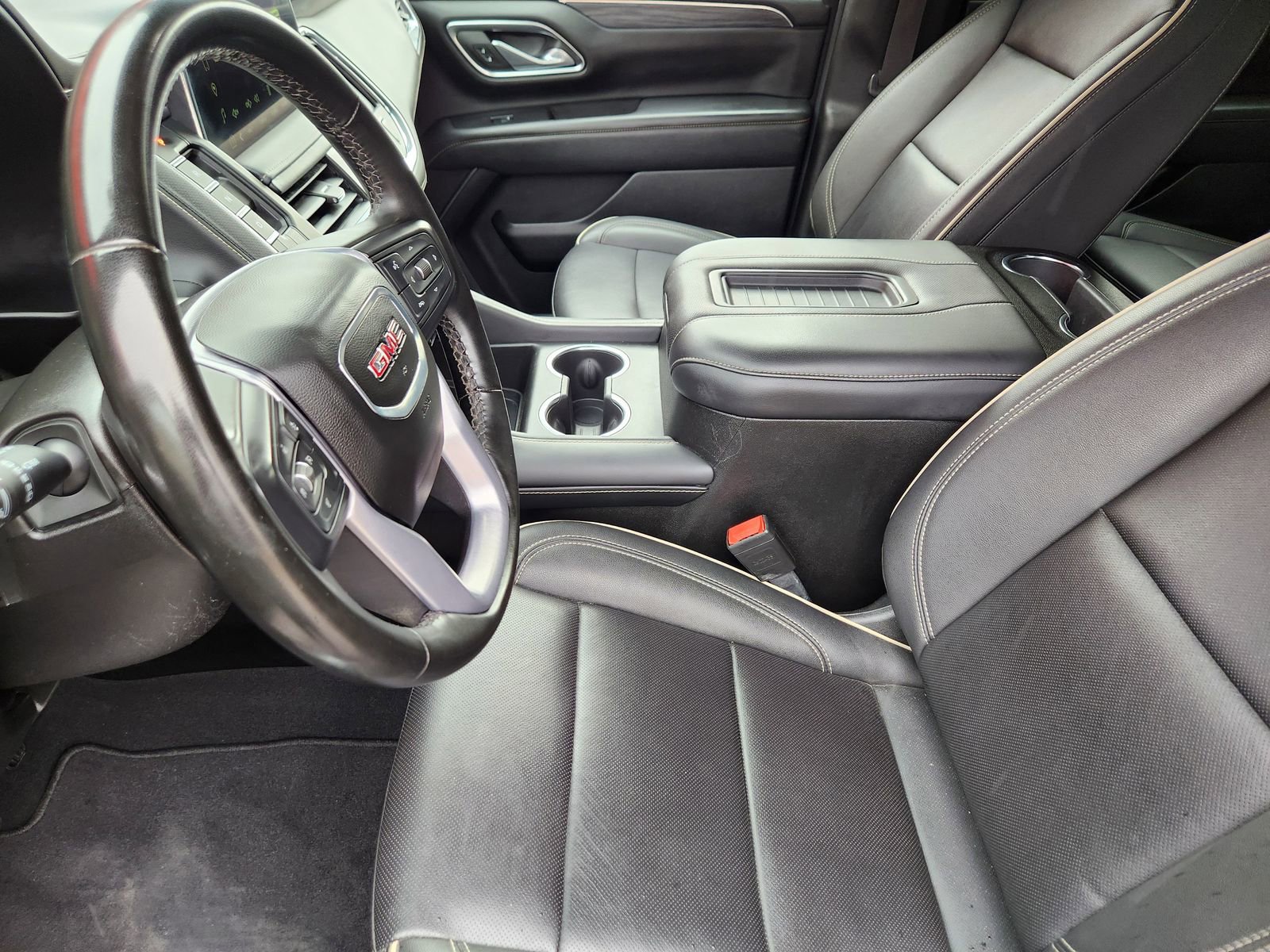 Used 2024 GMC Yukon SLT image 14