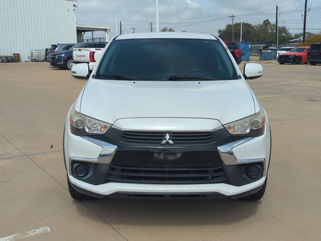 Used 2017 Mitsubishi Outlander Sport ES image 2