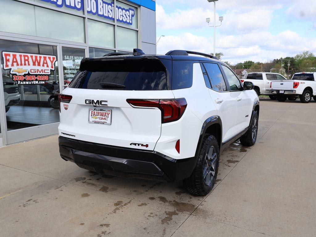 New 2026 GMC Terrain AT4 AWD/4WD image 3