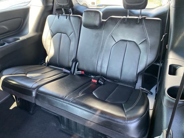 Used 2025 Chrysler Pacifica Select FWD image 29