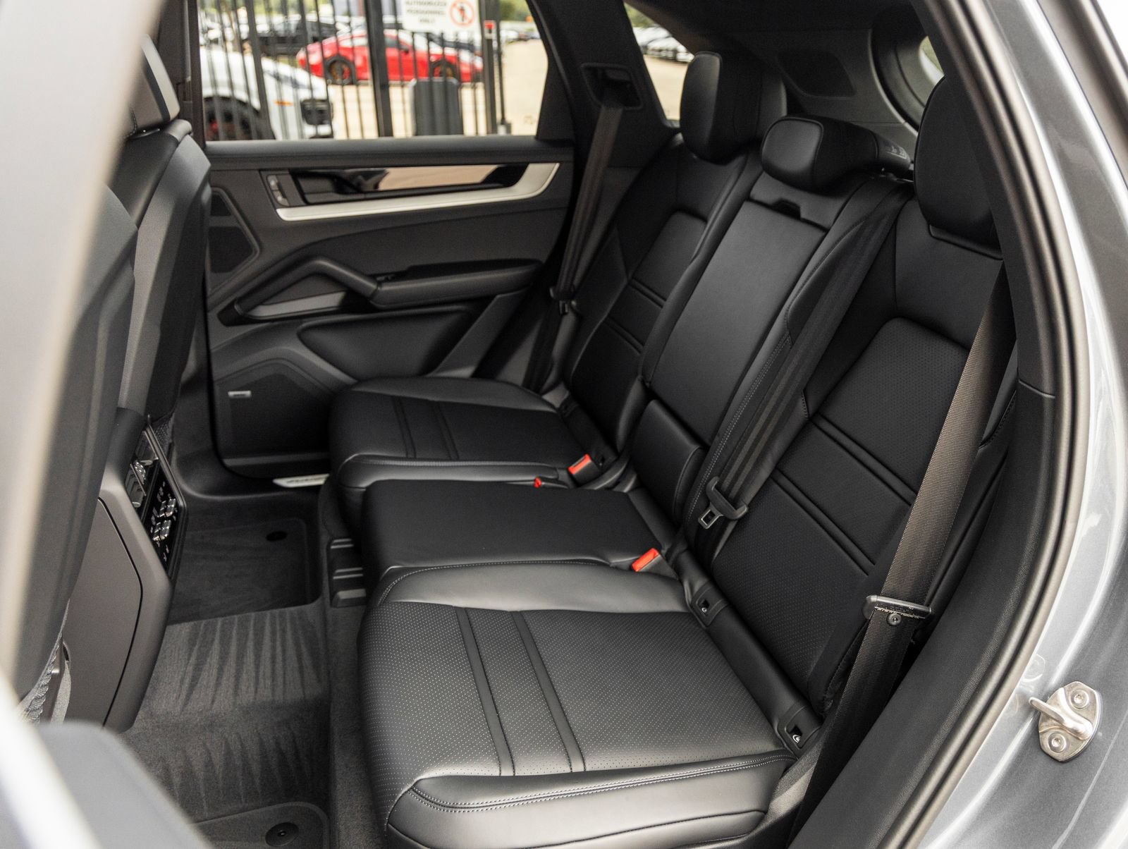 New 2026 Porsche Cayenne S AWD/4WD image 35