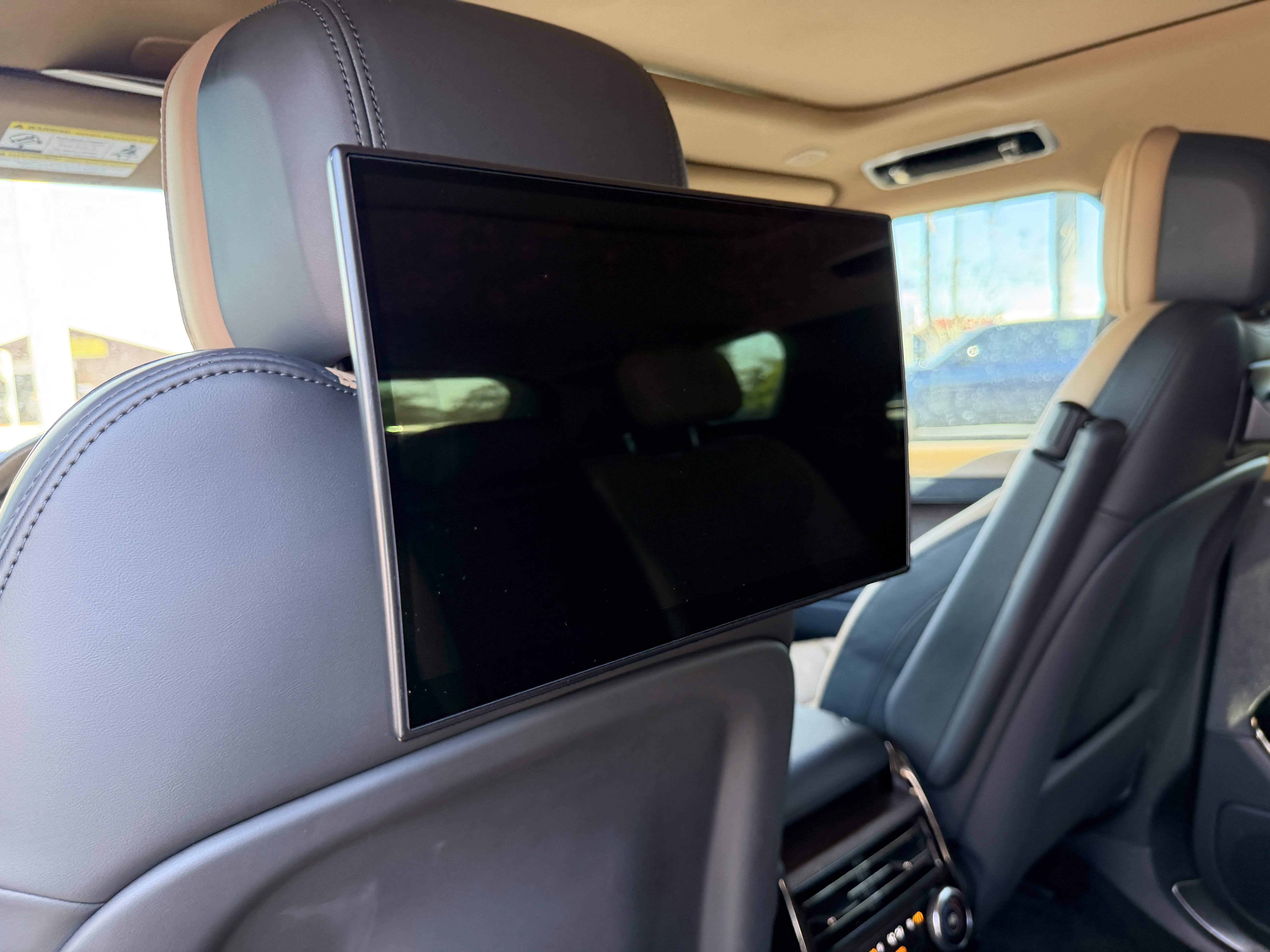 Used 2023 Land Rover Range Rover Sport SE Dynamic image 18