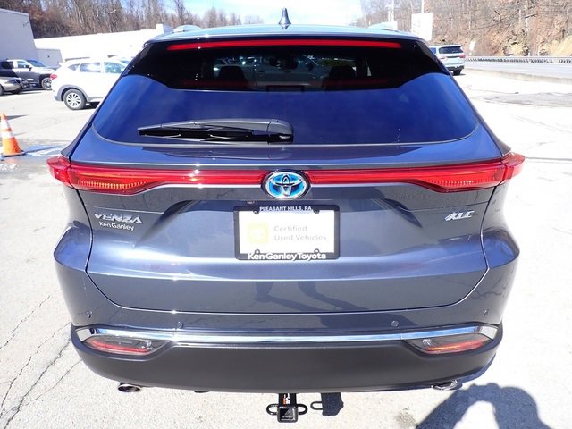 Certified 2024 Toyota Venza XLE image 5