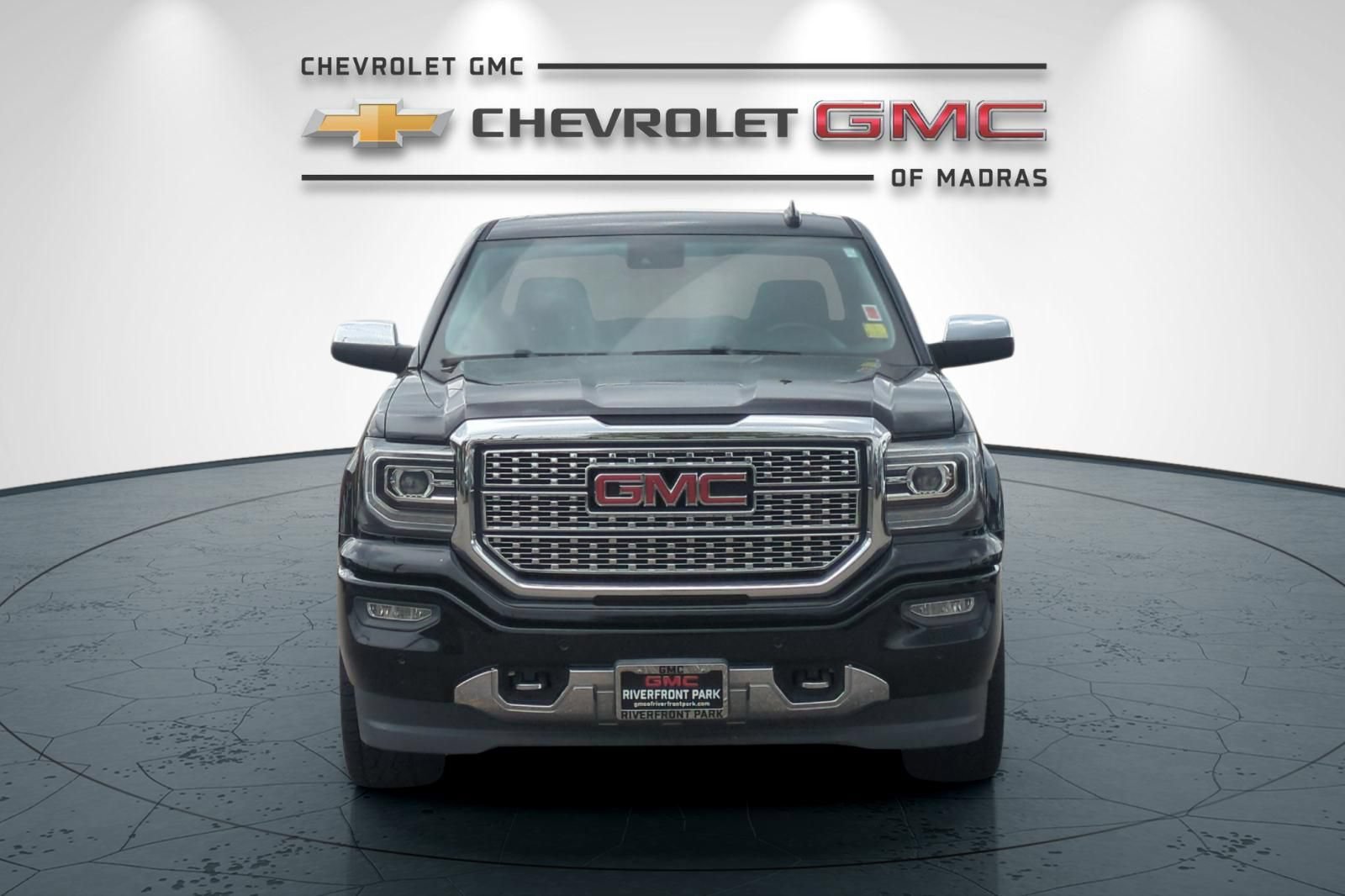 Used 2018 GMC Sierra 1500 Denali w/ Denali Ultimate Package AWD/4WD image 8