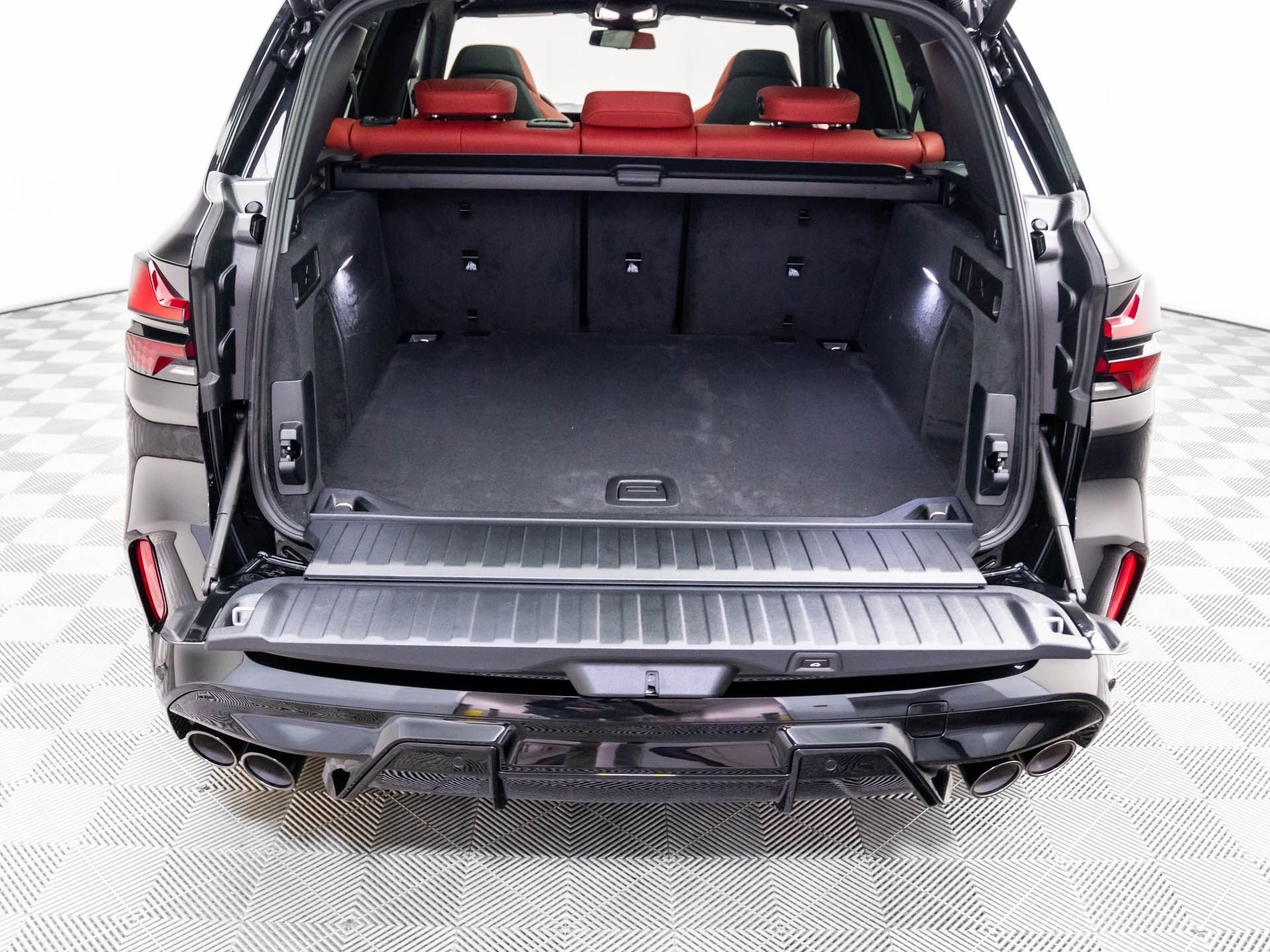 New 2026 BMW X5 M Competition w/ Executive Package AWD/4WD image 34