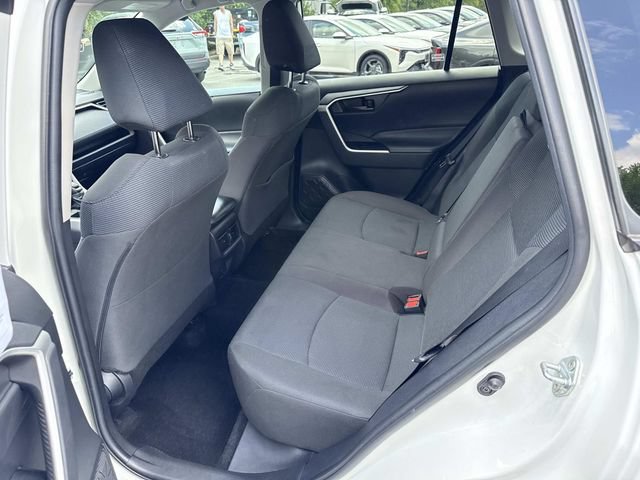 Used 2022 Toyota RAV4 LE FWD image 16