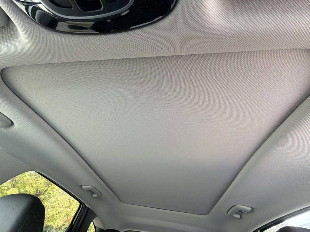 New 2026 Hyundai Tucson Limited image 30