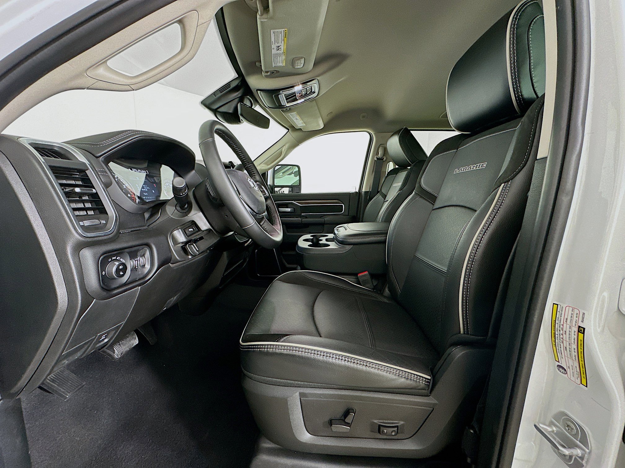 Used 2024 RAM 2500 Laramie w/ Safety Group image 13