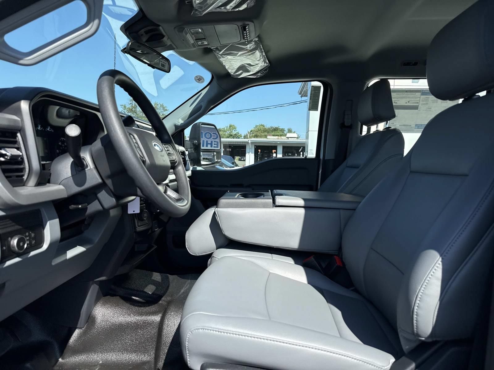 New 2026 Ford F350 XL w/ FX4 Off-Road Package AWD/4WD image 10