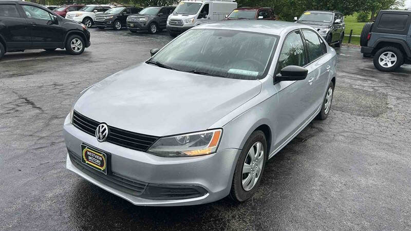 Used 2014 Volkswagen Jetta S image 3