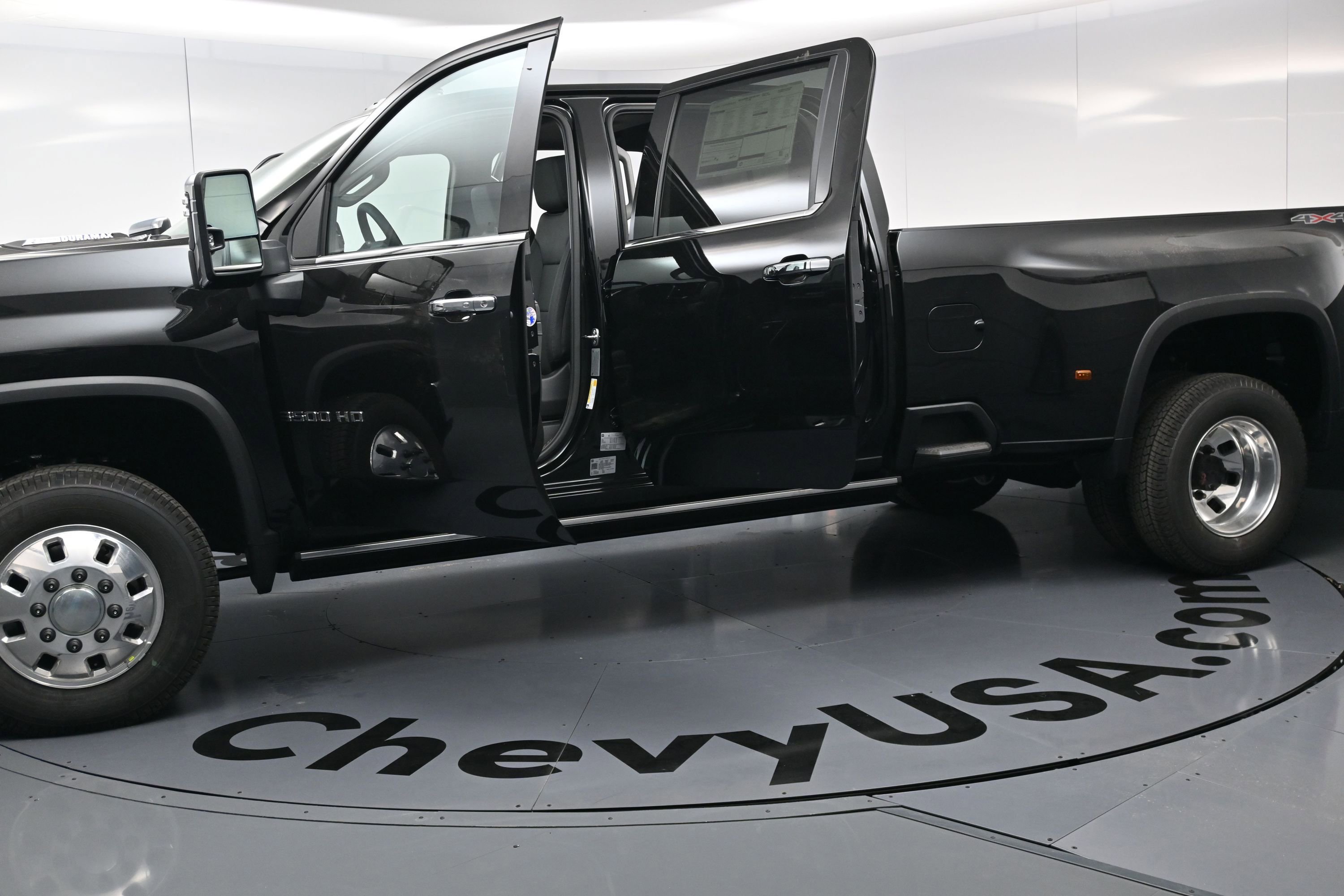 New 2026 Chevrolet Silverado 3500 LTZ w/ LTZ Plus Package image 23