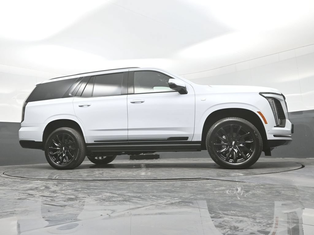 New 2026 Cadillac Escalade Sport w/ LPO, ONYX Package AWD/4WD image 31