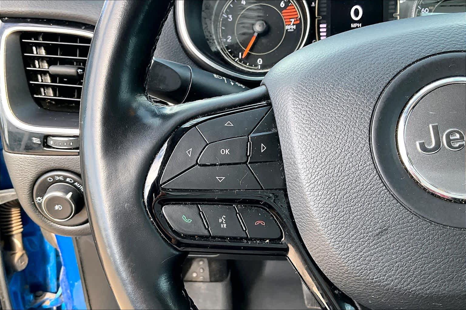 Used 2021 Jeep Cherokee Latitude Plus FWD image 29