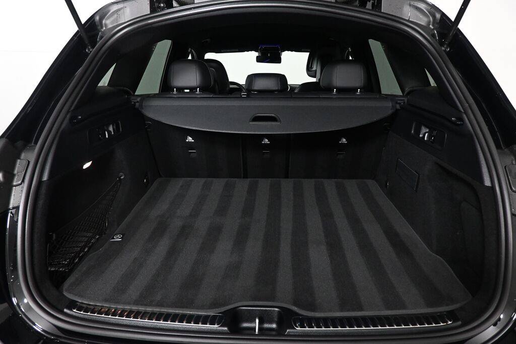 Certified 2025 Mercedes-Benz GLC 300 image 14