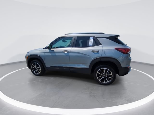 Used 2025 Chevrolet TrailBlazer LT AWD/4WD image 7