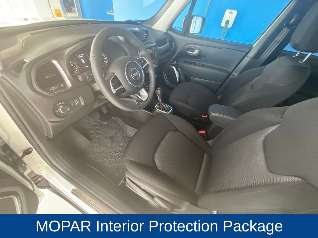 Used 2023 Jeep Renegade Latitude image 15