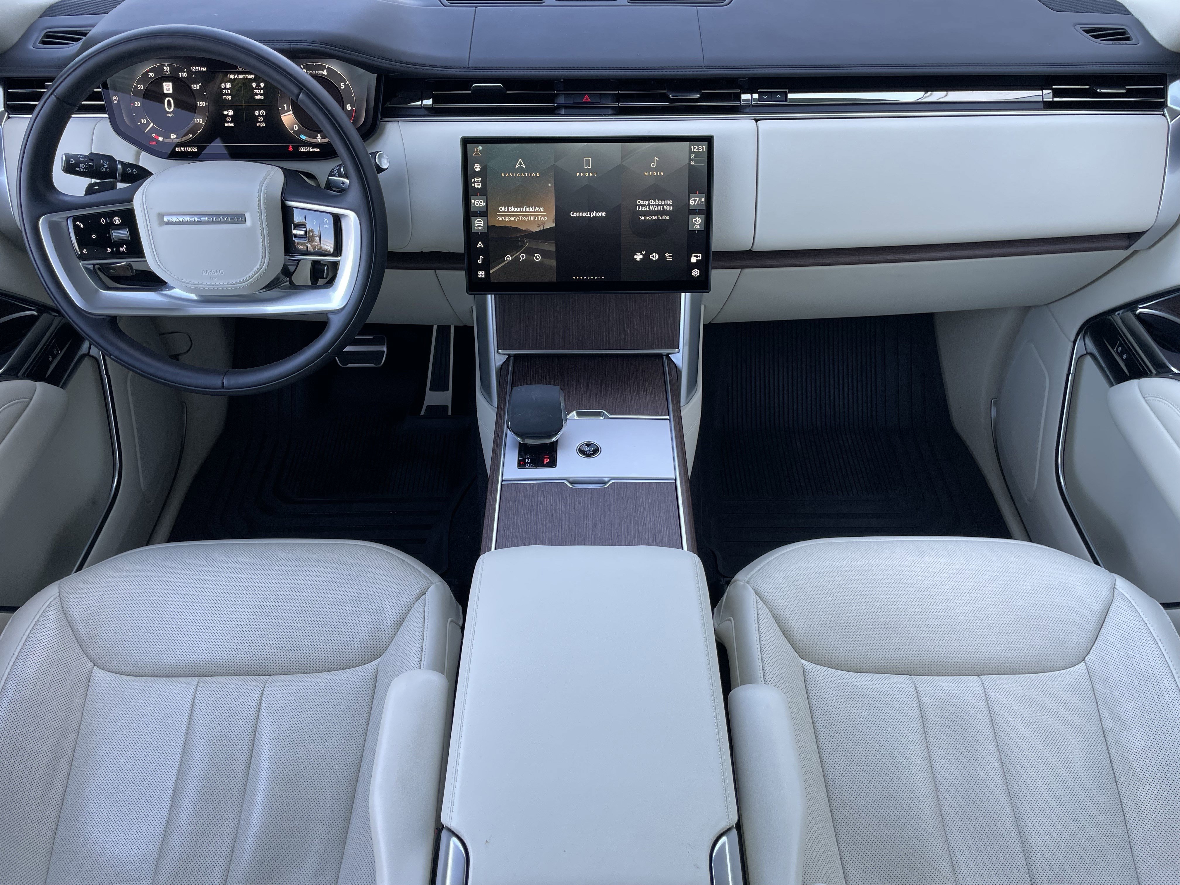 Used 2024 Land Rover Range Rover SE image 16