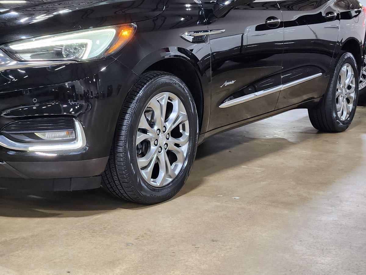 Used 2019 Buick Enclave Avenir w/ Avenir Technology Package FWD image 17