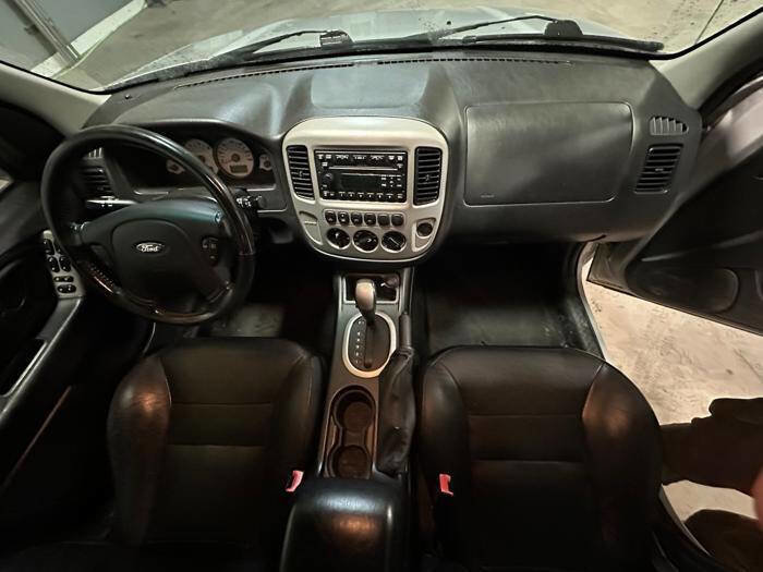 Used 2006 Ford Escape Limited AWD/4WD image 31