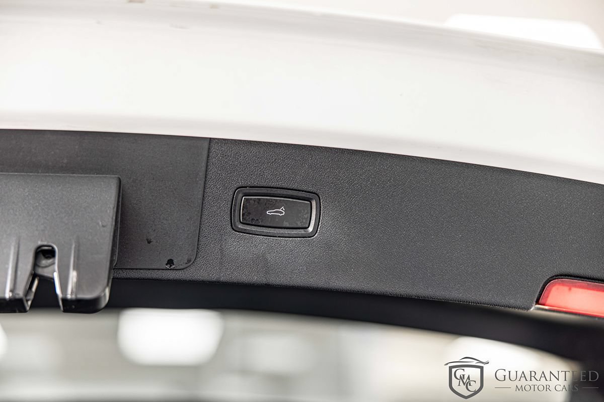 Used 2019 Porsche Cayenne AWD/4WD image 16