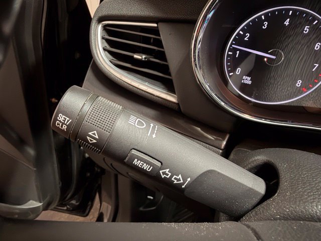 Used 2022 Buick Encore Preferred w/ Safety Package AWD/4WD image 32