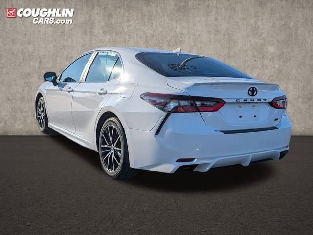 Used 2023 Toyota Camry SE w/ Convenience Package image 5