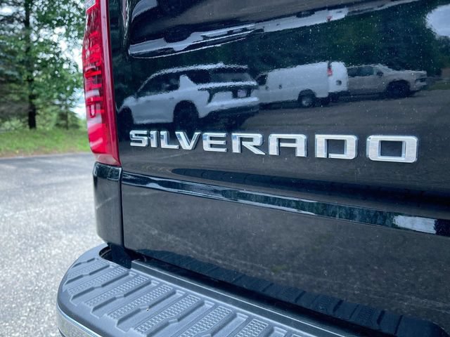 Used 2022 Chevrolet Silverado 1500 LT AWD/4WD image 31