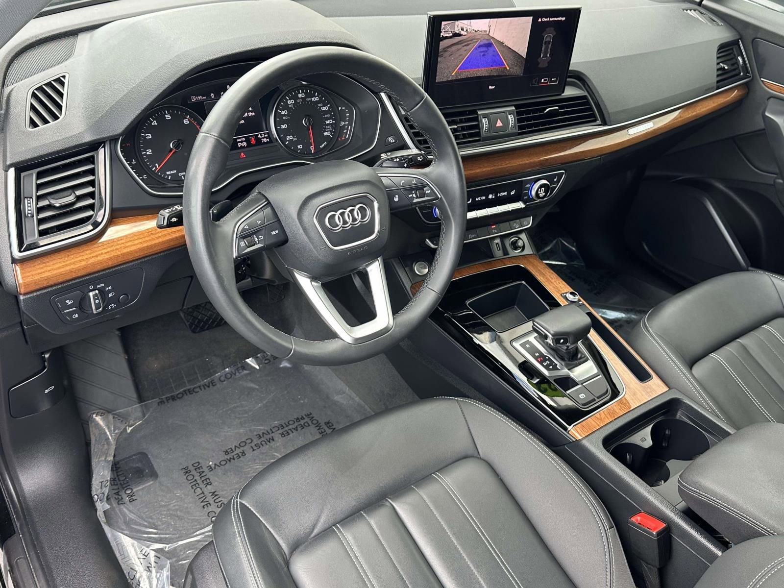 Used 2023 Audi Q5 2.0T Premium w/ Convenience Package AWD/4WD image 9