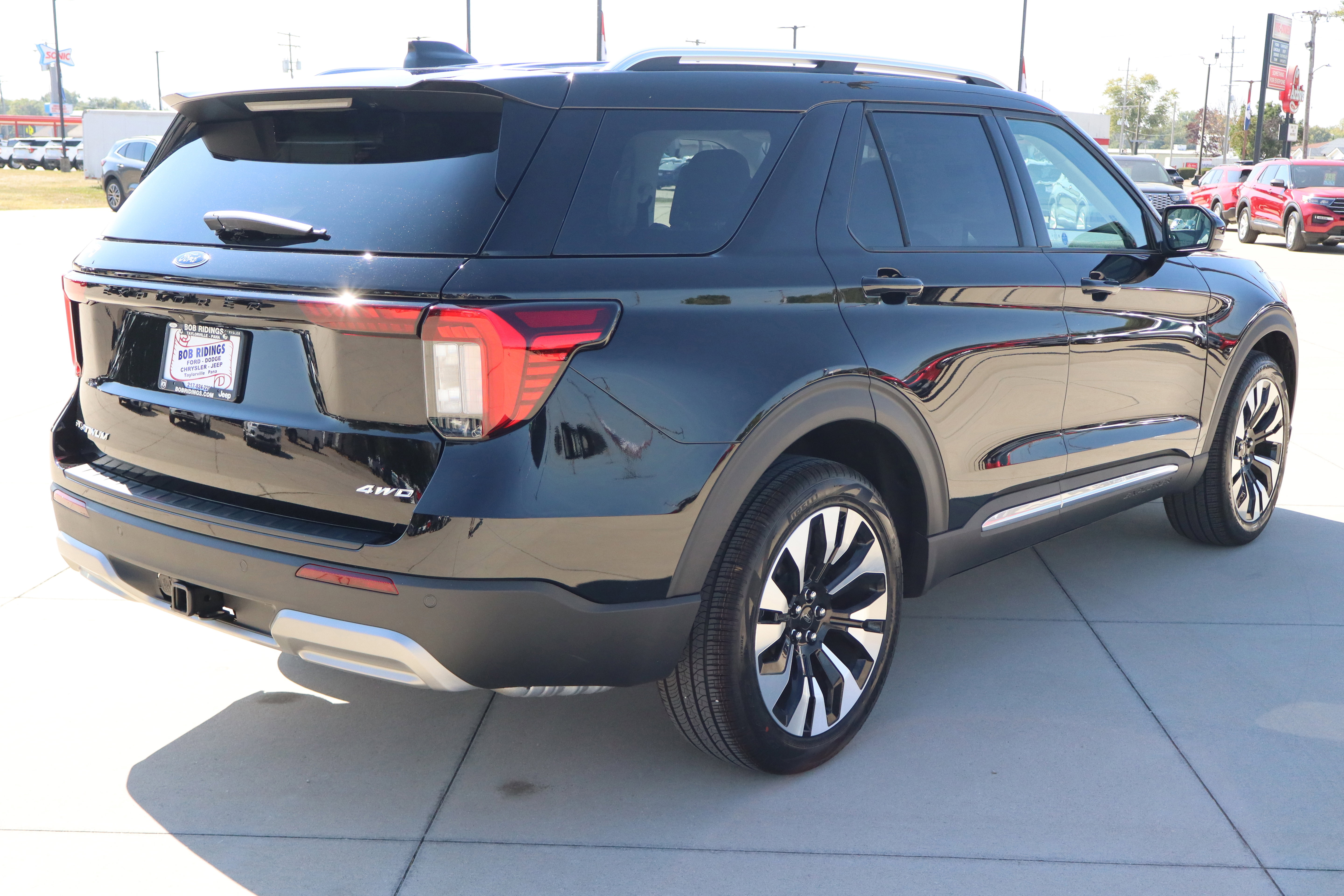 New 2025 Ford Explorer Platinum image 5