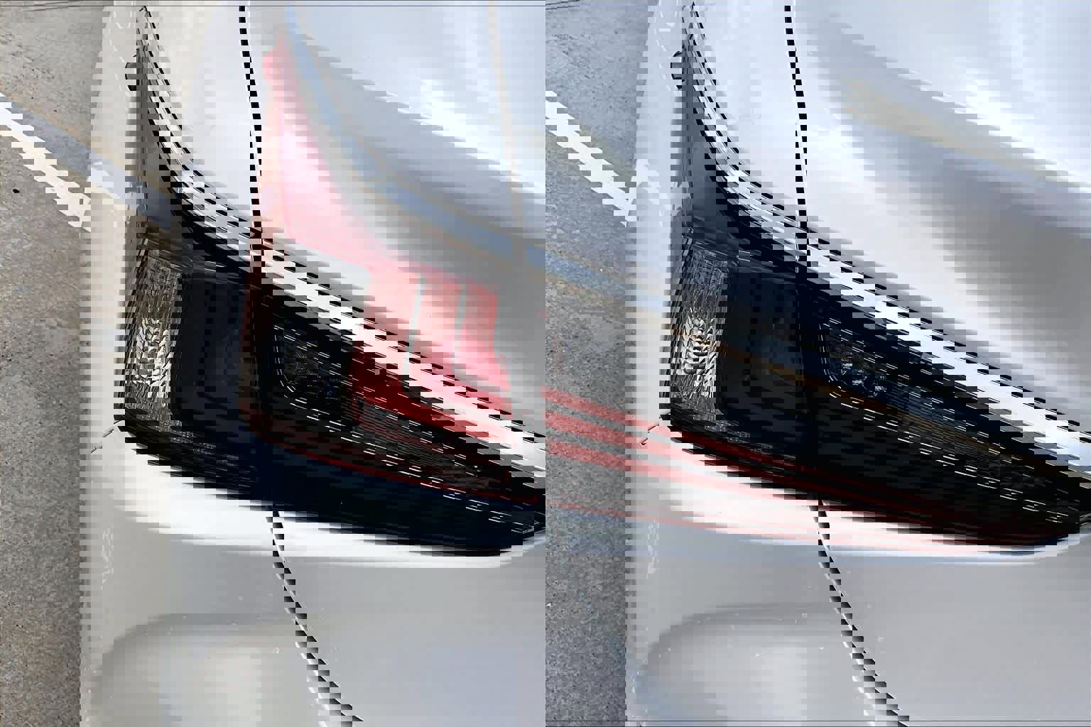 Used 2025 Lexus ES 350 w/ Premium Package image 29