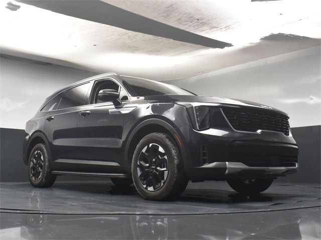 Certified 2025 Kia Sorento S w/ Panoramic Sunroof Package image 32