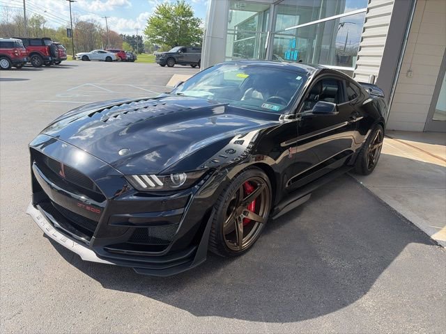 Used 2022 Ford Mustang Shelby GT500 w/ Technology Package RWD image 2