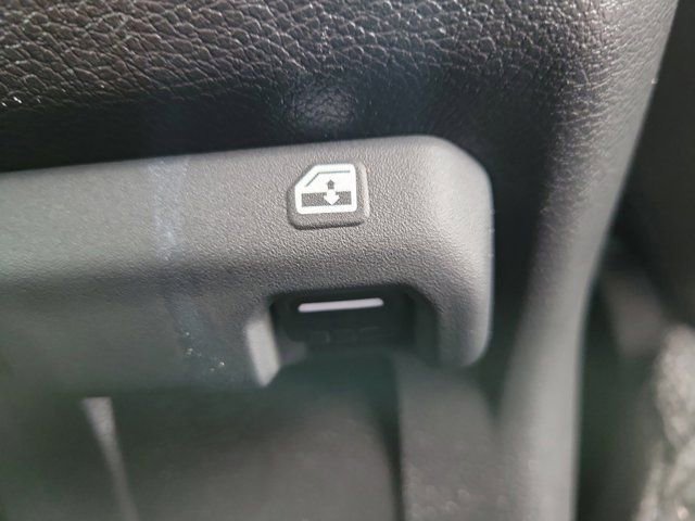 Used 2022 Jeep Wrangler Unlimited Sport image 12