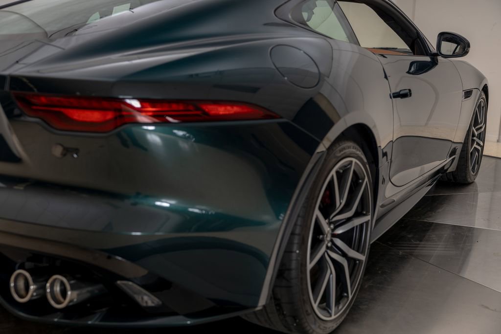 Used 2024 Jaguar F-TYPE R AWD/4WD image 12
