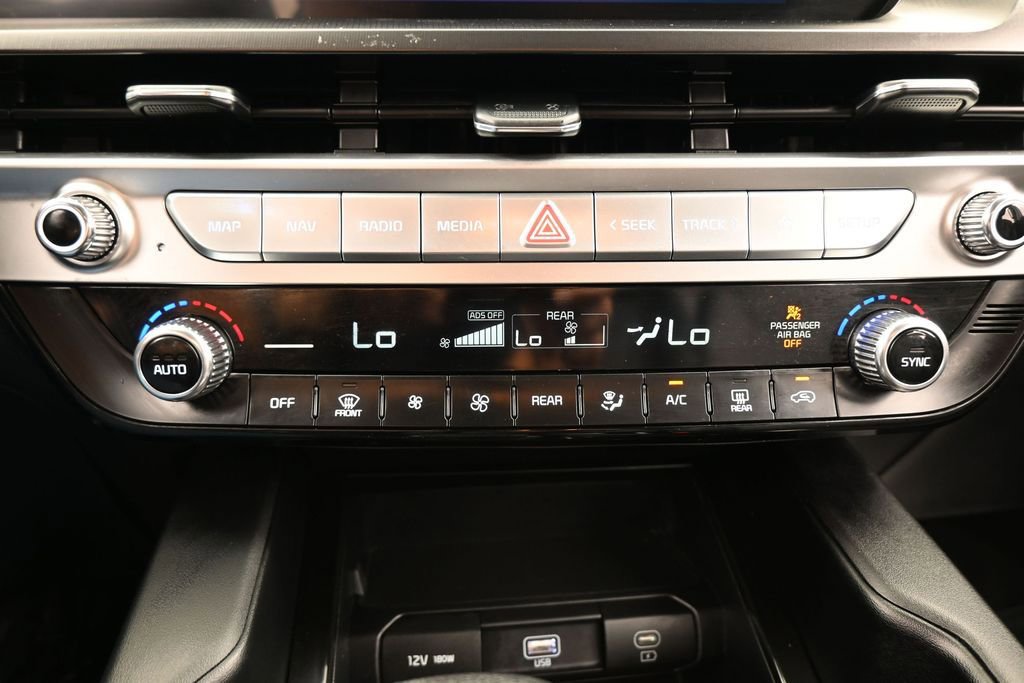 Used 2024 Kia Telluride LX FWD image 24