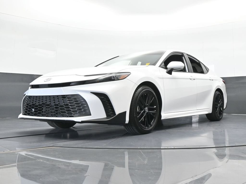 Used 2026 Toyota Camry SE image 56