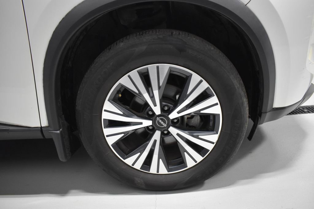 Certified 2023 Nissan Rogue SV w/ SV Premium B Package image 10