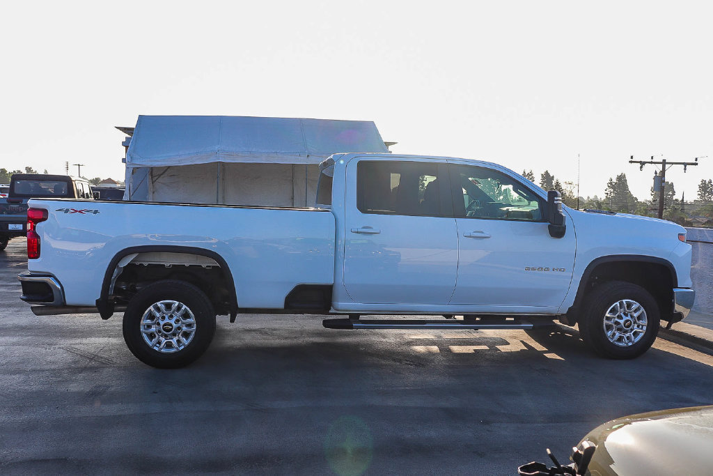 Used 2025 Chevrolet Silverado 2500 LT AWD/4WD image 7